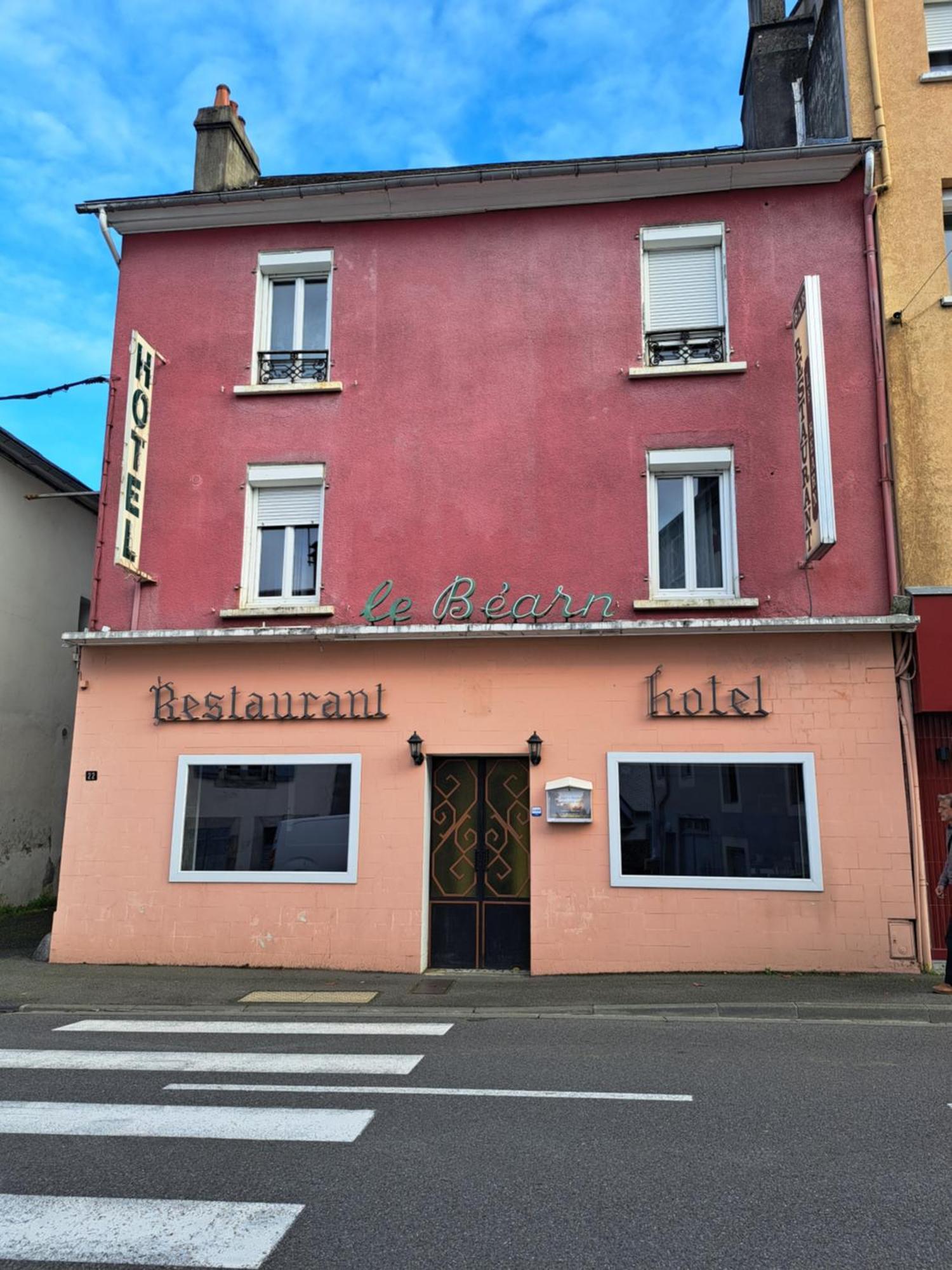 Hotel Le Bearn 巴涅尔德比戈尔 外观 照片